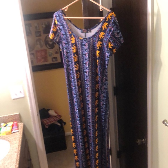 Elephant Summer Knit Dress - Picture 2 of 3